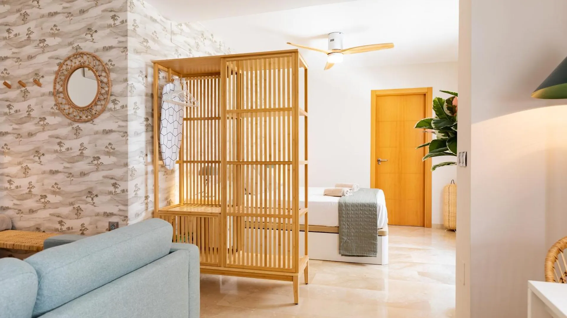 Teatro Suites Malaga City Flat Ισπανία