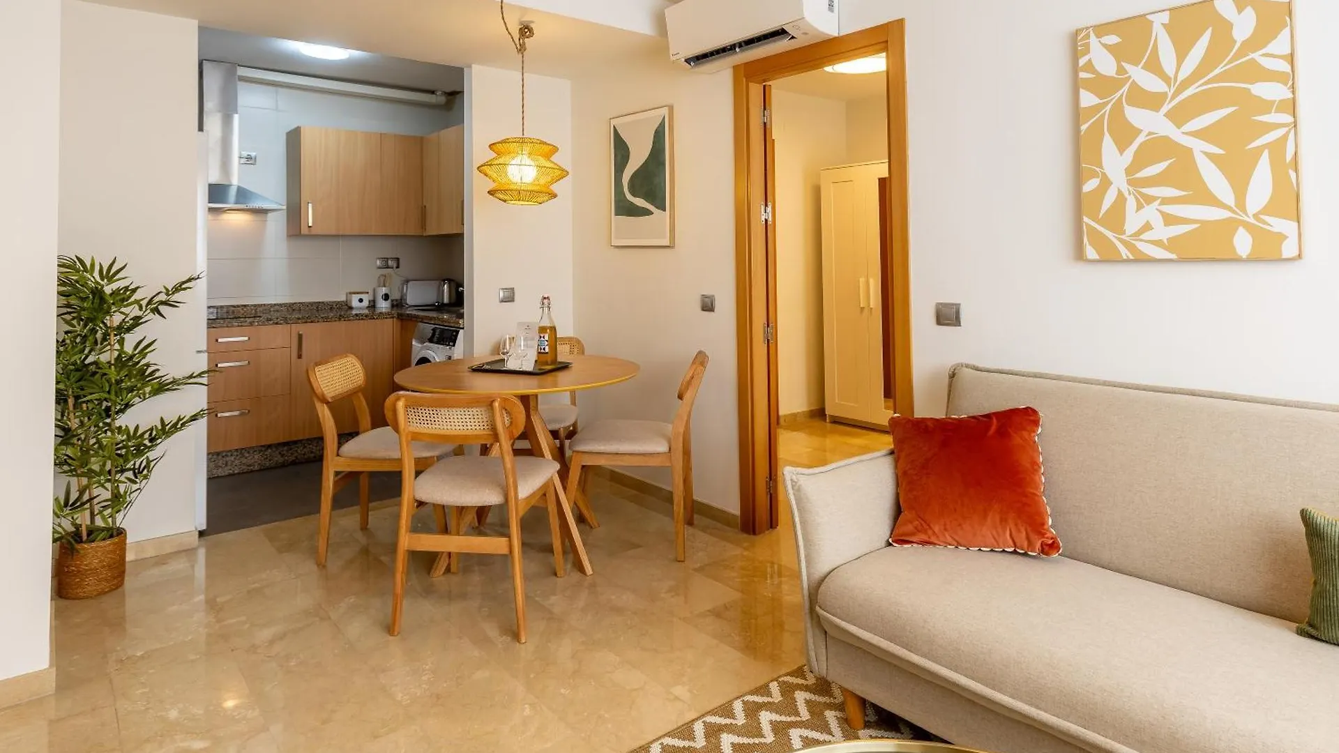 Teatro Suites Malaga City Flat Ισπανία